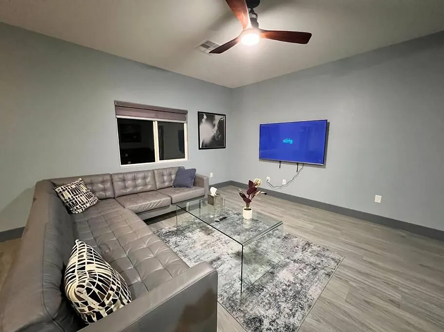拉斯维加斯Family Friendly Contemporary House With Pool别墅 美国